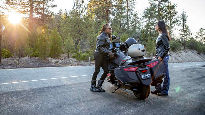 Honda gl hot sale 1800 goldwing bagger